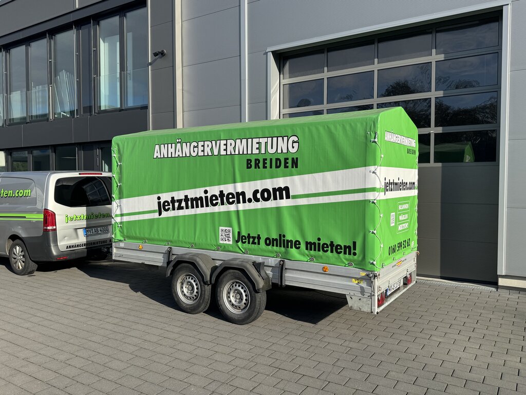 Nr.93 Anhänger mit Plane