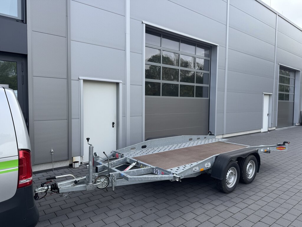 Nr.99 Fahrzeug Transporter